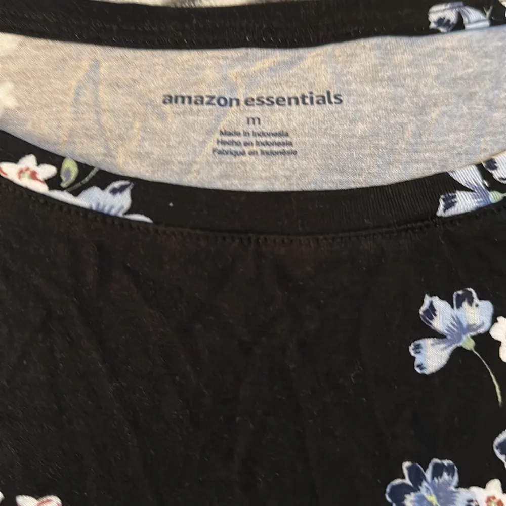 Amazon Essentials Womens Flowy Tank Top - Picture 2 of 6